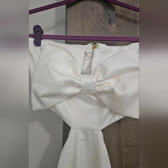 FLORA BEA Kayle Dress In Whitebridge. Size Small NWOT