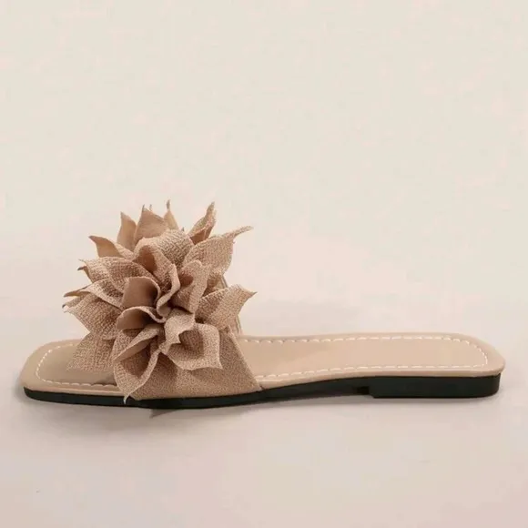 Floral Strappy Flat Sandals For Summer Beach With A Fashionable
