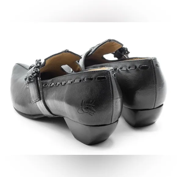Fluevog NEARLY NEW Truth Colleen black loafers w/ skull t-strap buckle - 6