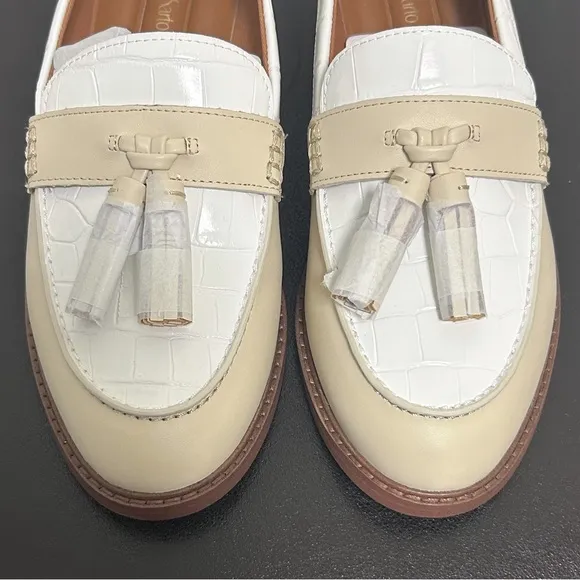 Franco Sarto Ivory White Carolyn Low Faux Leather Tassels Loafers 9W 9 Wide NIB