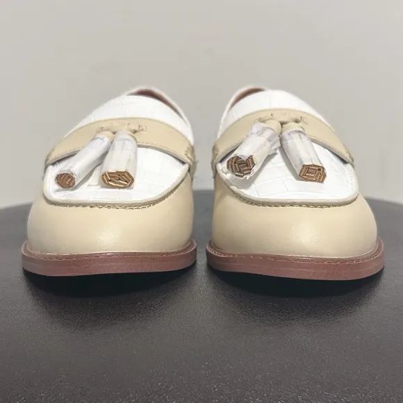 Franco Sarto Ivory White Carolyn Low Faux Leather Tassels Loafers 9W 9 Wide NIB
