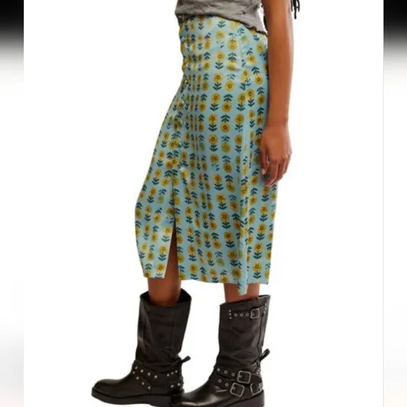 Free People Annalise Midi Skirt in Robbins Egg Combo sz 6