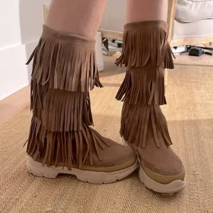 Free People Brand New LaidBack London Pull on Fringe Suede boots Coachella 🌈🌸