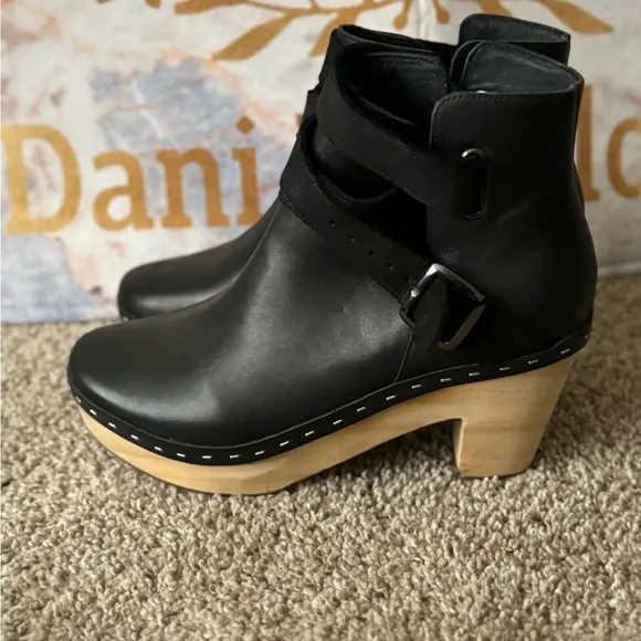 FREE PEOPLE Bungalow Clog Leather Booties Leather Ankle Boots
