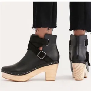 FREE PEOPLE Bungalow Clog Leather Booties Leather Ankle Boots