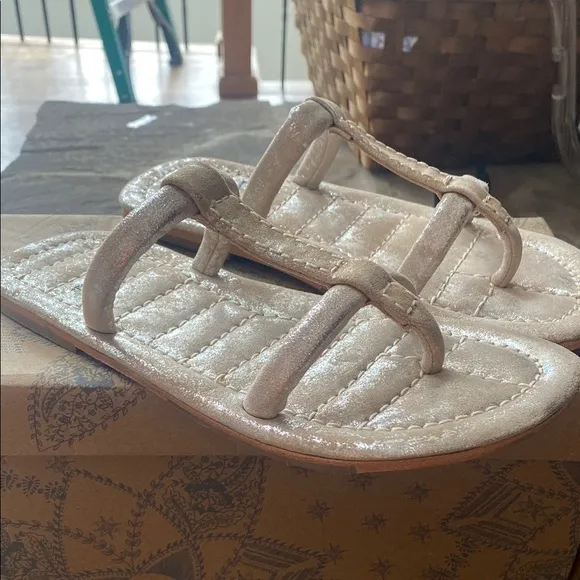FREE PEOPLE Hadden Sandals Champagne silver cream gold metallic flats slides 8