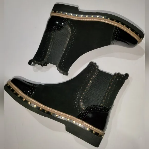 Free People (Size 38) Black Suede &amp; Patent Leather Studded Ankle Chelsea Boots