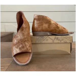 Free People Women’s Sz 8.5 Metallic Tan Sandals Mont Blanc Leather Cutout Flats