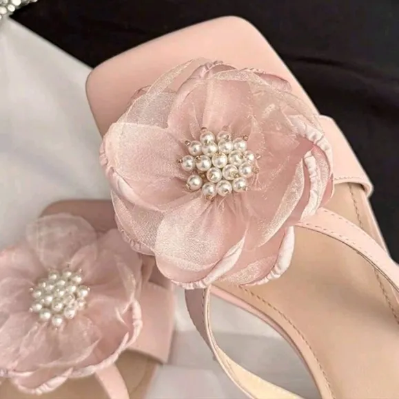 French Chunky Heel Faux Pearl Flower Strap Slides Women Outdoor Wear 2025 Summer