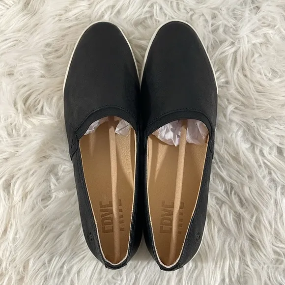 FRYE Women's Melanie Slip On Leather Sneakers Black Size 9 NEW