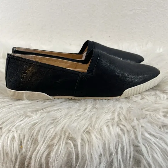 FRYE Women's Melanie Slip On Leather Sneakers Black Size 9 NEW