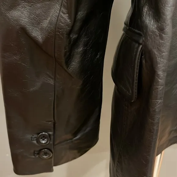🕺Gap genuine calf leather coat 2 buttons notched label black small