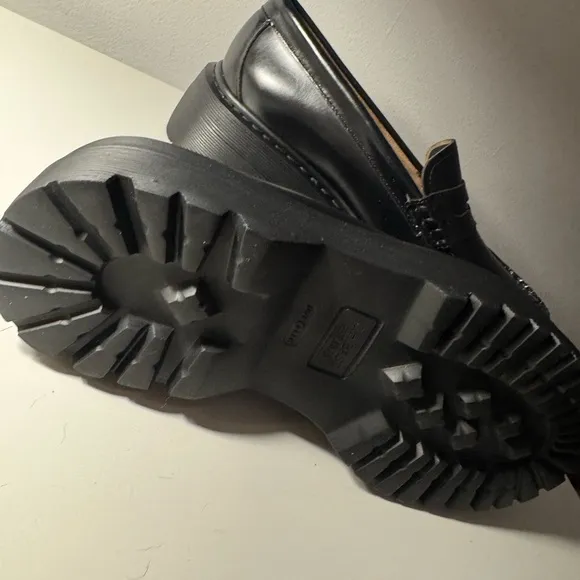 GH Bass Whitney Platform Loafers NWOT