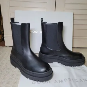 Good American Pull On‎ Combat Boots Chelsea Lug Sole Bootie - Black, Size 9
