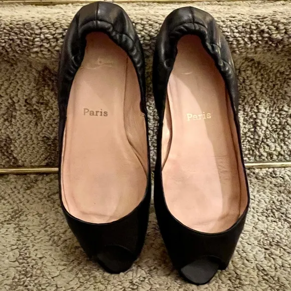 GUC Christian Louboutin Black Kid Leather Peep Open Toe Ballet Flats Size 37 / 7