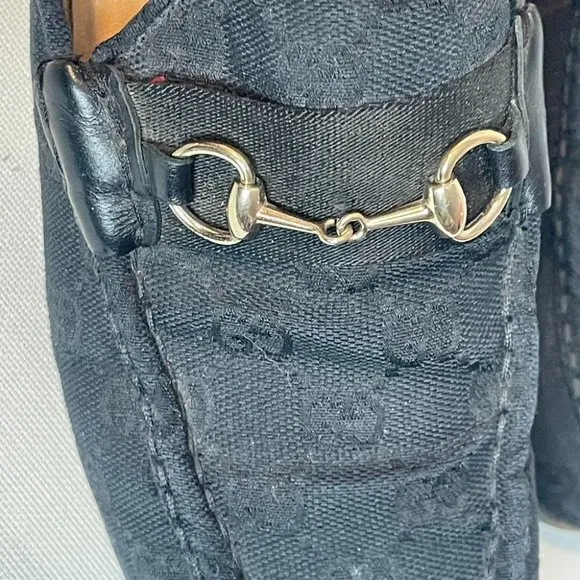 Gucci Monogrammed Black Horsebit Loafers size 9