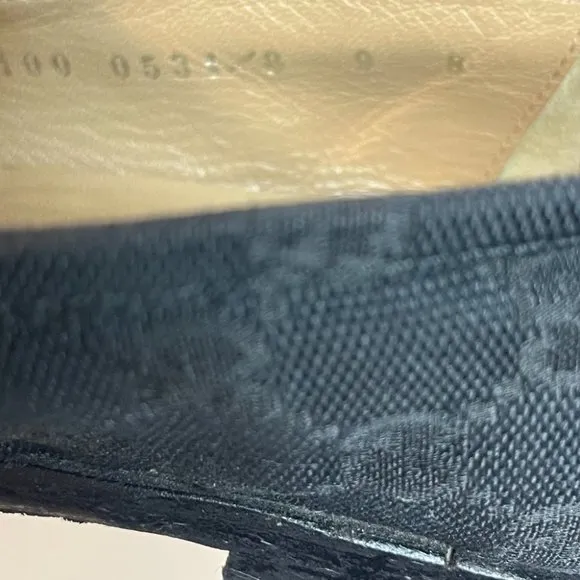 Gucci Monogrammed Black Horsebit Loafers size 9