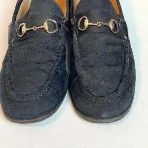 Gucci Monogrammed Black Horsebit Loafers size 9