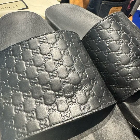 Gucci Nero Leather Slides Authentic