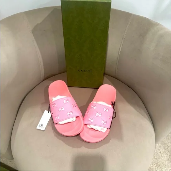 Gucci Vibrant Pink Slide Sandals