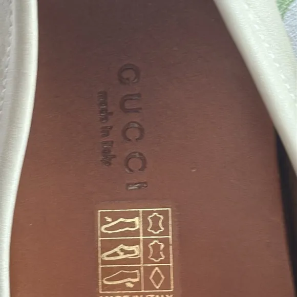 Gucci woman’s  Cream Loafers with Red and Black Stripe EUC