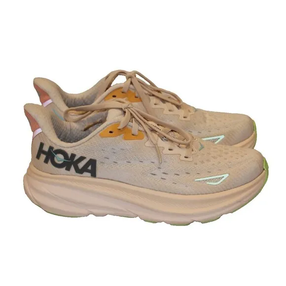 Hoka One Women's Clifton 9 Running Sneakers VLS BEIGE SZ 5.5 NEW
