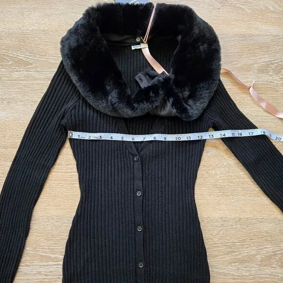 House of CB Raine Faux Fur Trim Ribbed Knit Button Dress Medium New With Tags