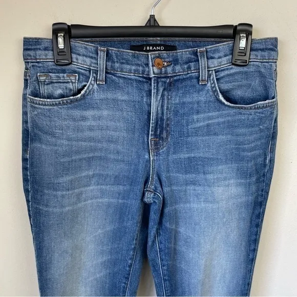 J Brand 9057 Cropped‎ Ellis Straight Jeans Rival