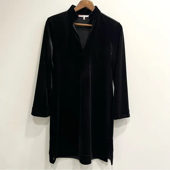 JUDE CONNALLY Kate stretch velvet mini tunic shift dress in black v-neck size