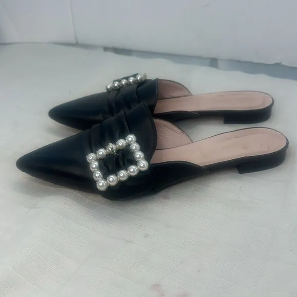 Kate Spade Broadway Black Leather Pearl Buckle Pointed Toe Slides/Mules size 9.5