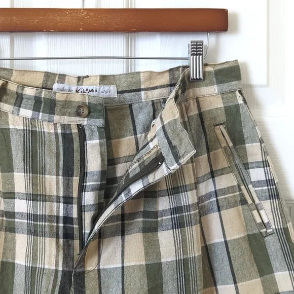 Kikomo 90's Vintage Plaid Linen Blend High Waisted Wide Leg Shorts Sage 13/14