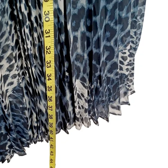 LAUNDRY BY SHELLI SEGAL Pleated Blue Gray Animal Print Midi Maxi Skirt 6 Small