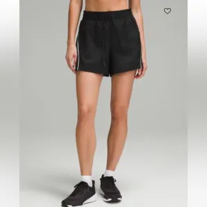 License to Train High-Rise Lightweight Short 4&quot;