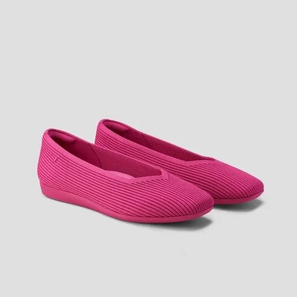 Lightweight Square-Toe V-Cut Flats Margot Walker Pink size EU/39 US/8