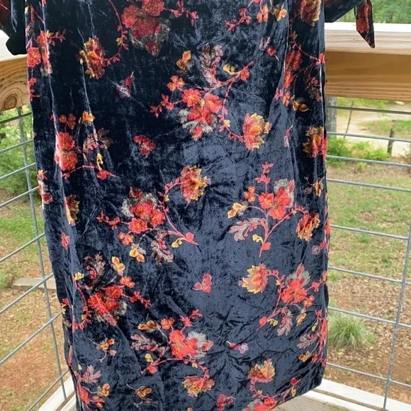 Loft Asian Inspired Floral Velvety Shift Dress Loose Fit Soft Above Knee Large