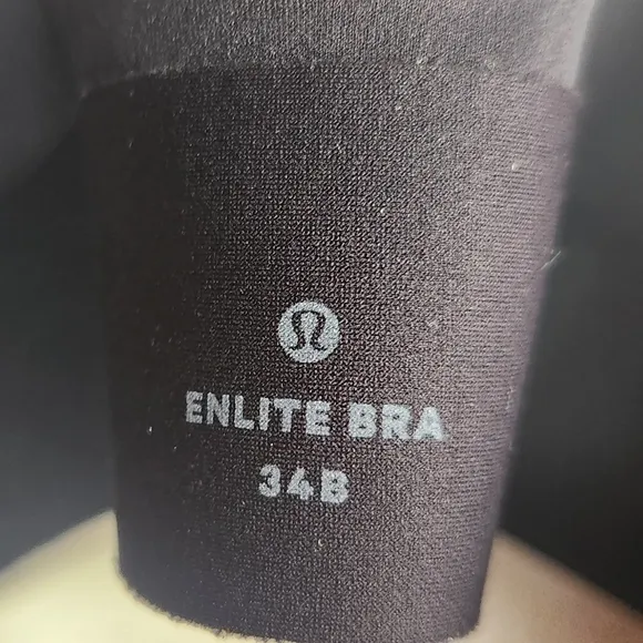 Lululemon Enlite Zip Front High Support Running Sports Bra in Black Size 34B