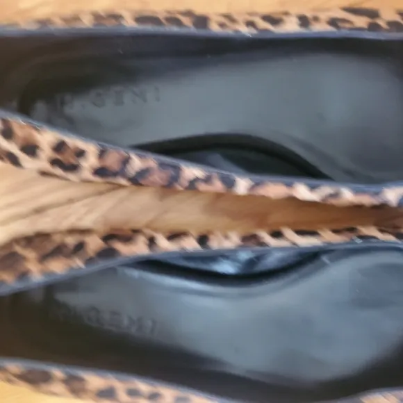 M. Gemi Made In Italy Faux Fur Leopard Print  Women's Flats Sz 9.5