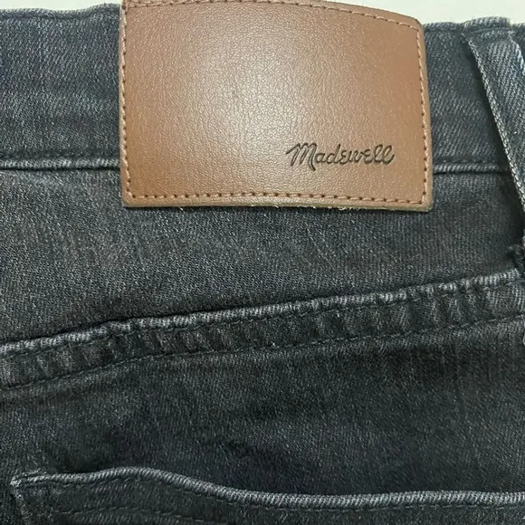 Madewell - Cali Demi-Boot Jeans Asymmetrical Raw Hem Edition