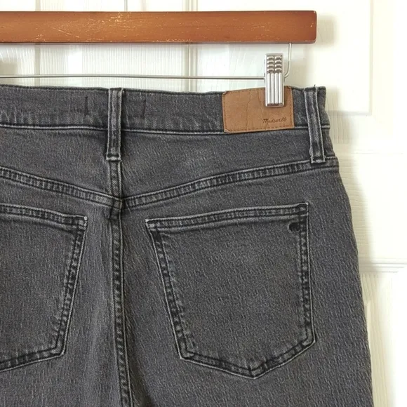 Madewell Perfect Vintage High Waisted Relaxed Tapered Leg Jeans Faded Black 29