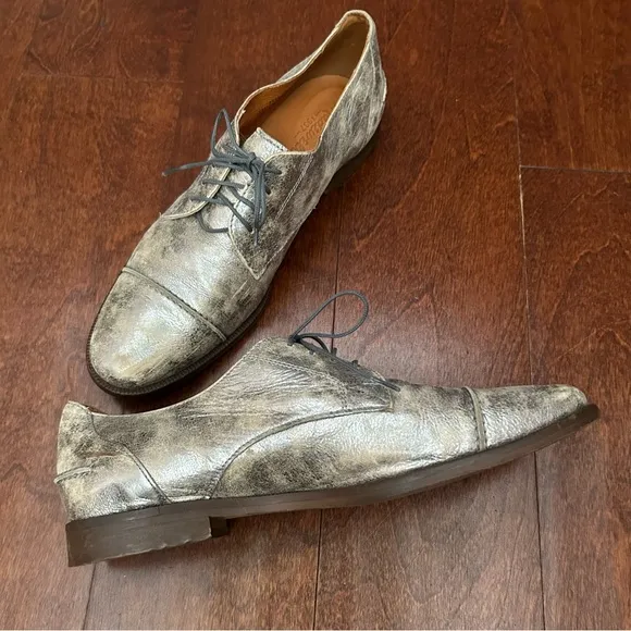 Madewell Serge Distressed Silver Leather Lace Up Flats, Leather Lining, Size 7.5