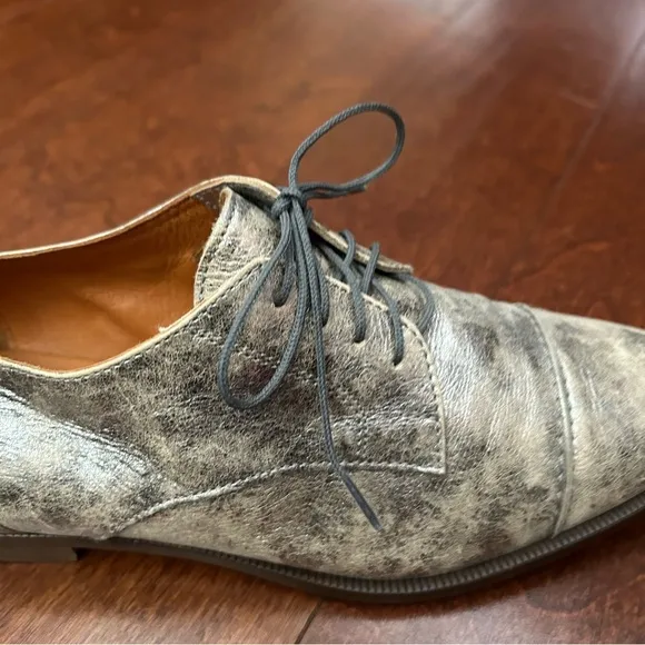 Madewell Serge Distressed Silver Leather Lace Up Flats, Leather Lining, Size 7.5