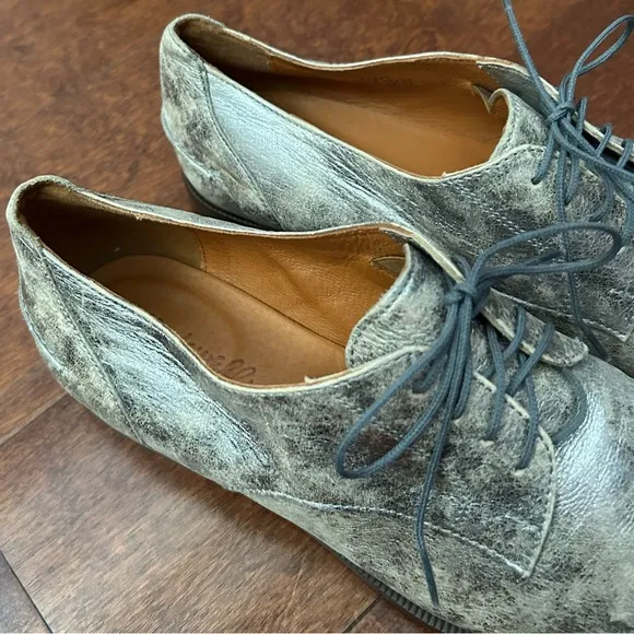 Madewell Serge Distressed Silver Leather Lace Up Flats, Leather Lining, Size 7.5