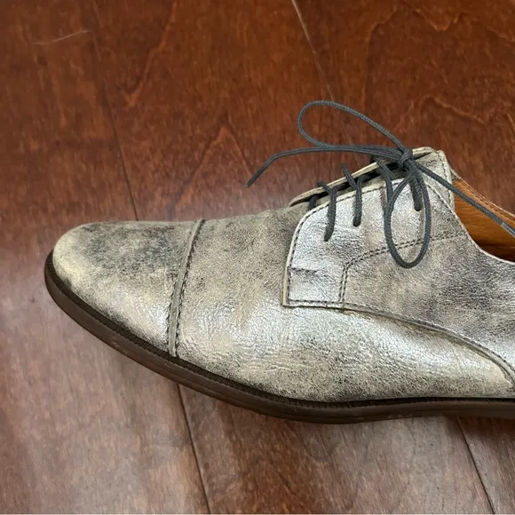 Madewell Serge Distressed Silver Leather Lace Up Flats, Leather Lining, Size 7.5