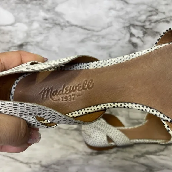 Madewell Womens Sz7. Black White Gray Cut Out Pointy Toe Flats Almost new