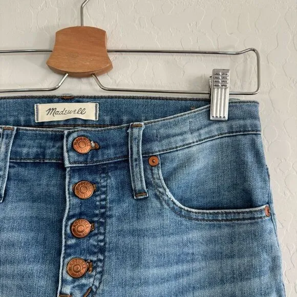 Madewell cali demi boot jeans in bess wash button front edition Size 26P Petite