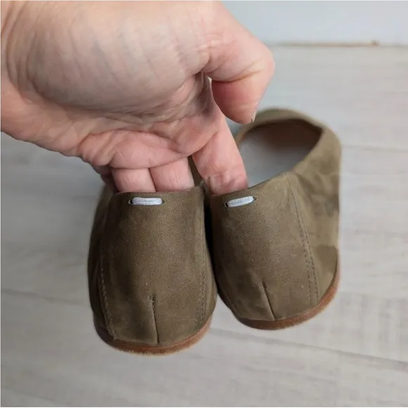 Maison Martin Margiela Suede Flats EU40