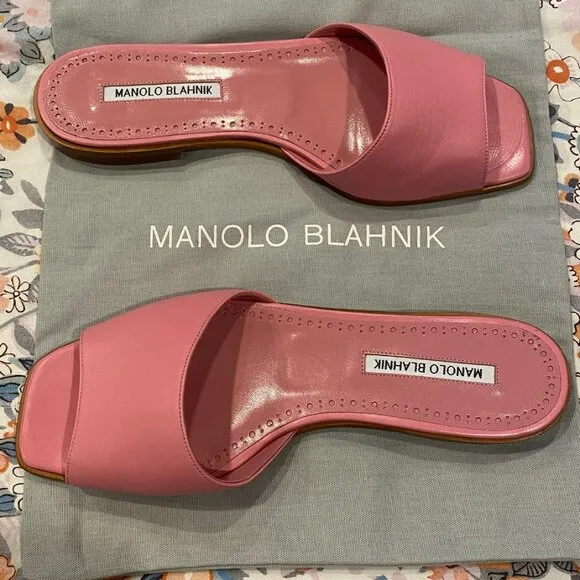 Manolo Blahnik Araspemu sandal (worn once!)