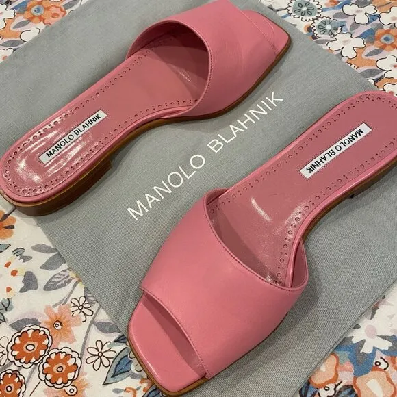 Manolo Blahnik Araspemu sandal (worn once!)
