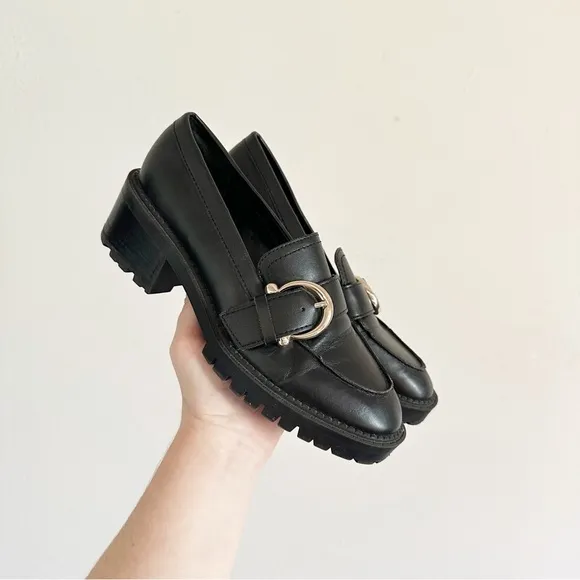 Marc Fisher Black Began Leather Y2K Style Lugged Gold Buckle Loafers