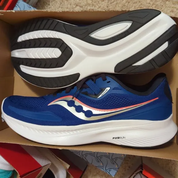MEN SAUCONY GUIDE 15 Sneakers Color Sapphire/ Black Blue